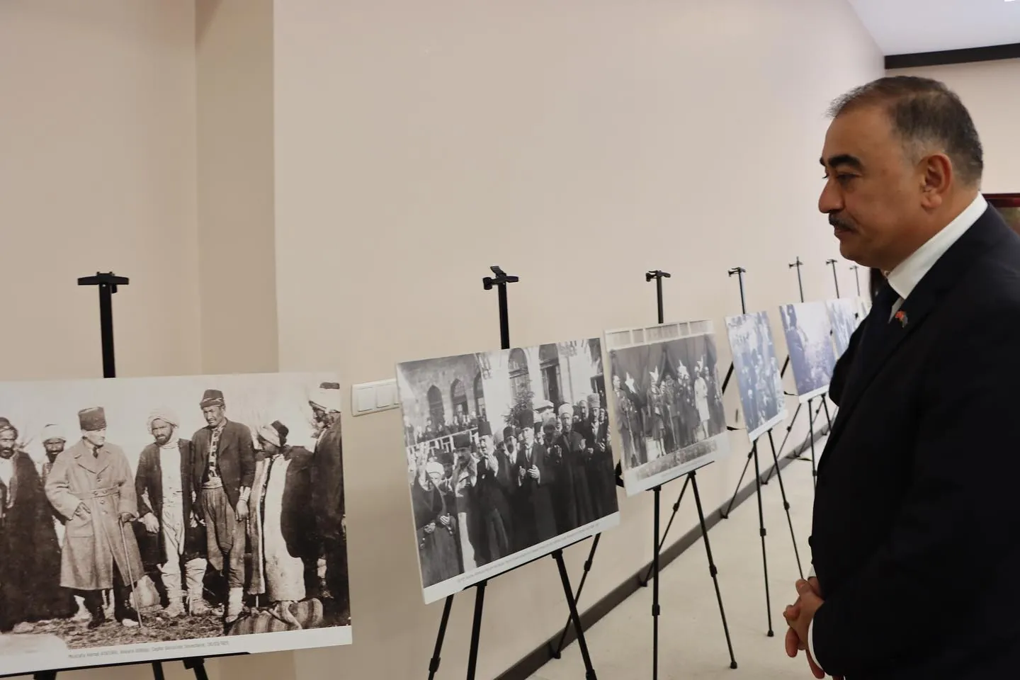 TADİV Milli Savunma Üniversitesi Ortaklığı İle Türk Dünyasının Büyük Lideri Cumhuriyetimizin Kurucusu Ulu Önder Mustafa Kemal Atatürk Ebediyete İntikalının 85. Yıl Dönümünde Saygı İle Anıldı