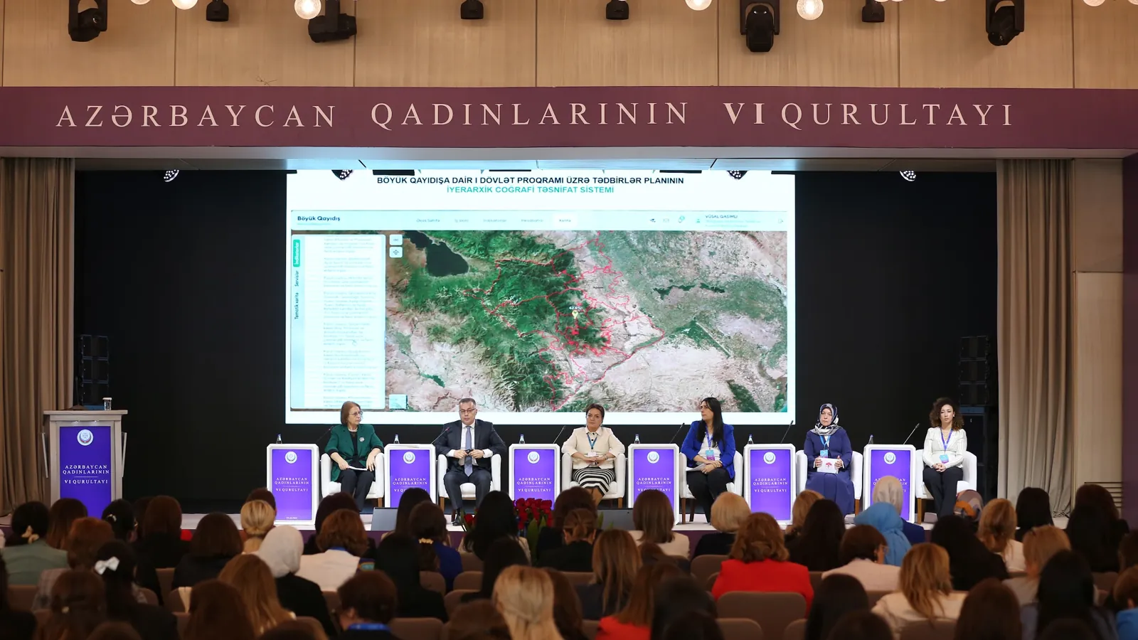 Azerbaycan Kadınlarının VI Forumu Bakü'de Düzenlendi