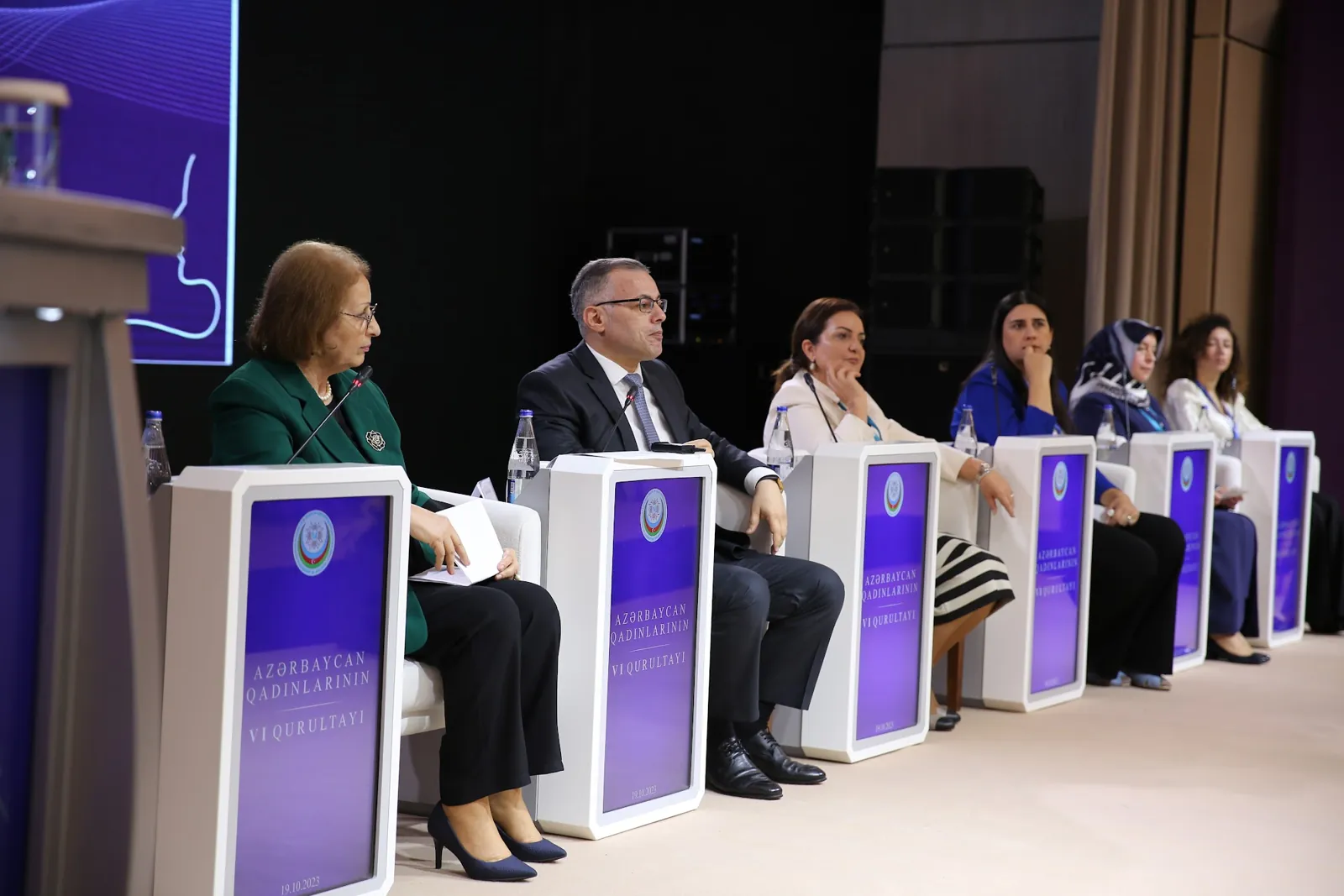 Azerbaycan Kadınlarının VI Forumu Bakü'de Düzenlendi